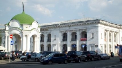 Попов обещает сохранить облик и целевое назначение Гостиного двора