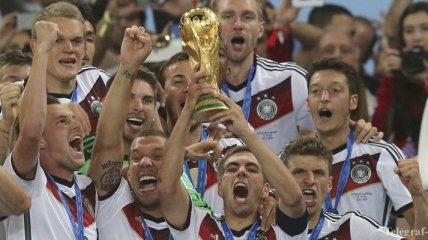 Чемпионы мира огласили предварительный состав на Евро-2016