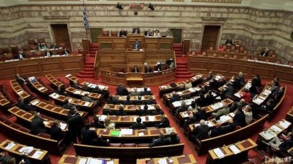 Греция сократит 15 тысяч рабочих мест в госсекторе