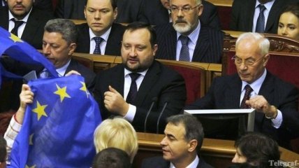Николай Азаров: украинцы поддерживают решение правительства