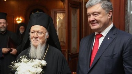 Порошенко и патриарх Варфоломей подписали соглашение о сотрудничестве