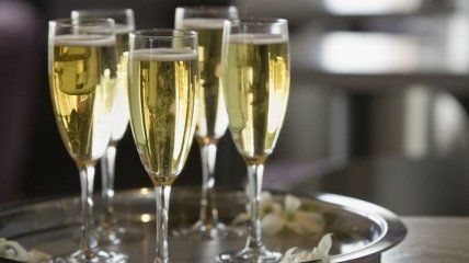 Медики назвали удивительные свойства шампанского