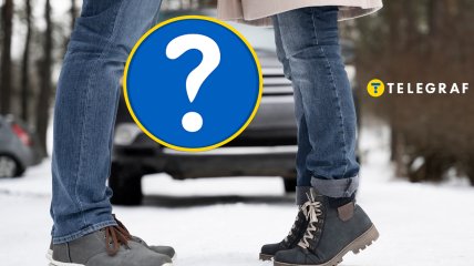 Ноги чоловіка та жінки