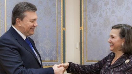 О чем говорил Виктор Янукович с Викторией Нулланд?