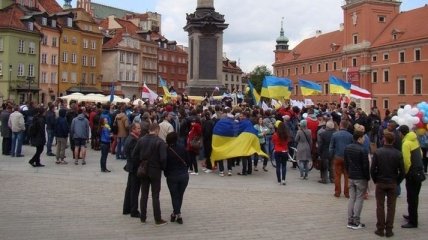 В Варшаве проходят масштабные акции в поддержку Украины