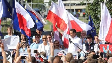 Выборы в Польше: мэр Варшавы вызвал Дуду на "президентскую арену"