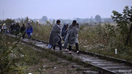 Венгрия может ввести чрезвычайное положение из-за беженцев