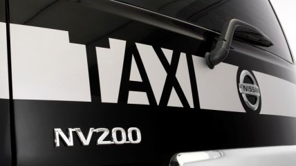 Nissan представил новую модель черного лондонского такси
