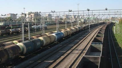 Смертельное селфи: в Киеве подростка ударило током на крыше поезда 
