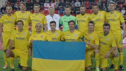 Сборная Украины среди ветеранов завоевала Кубок легенд в Батуми (Фото)