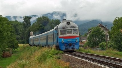 Укрзализныця назначила 18 дополнительных поездов на праздники