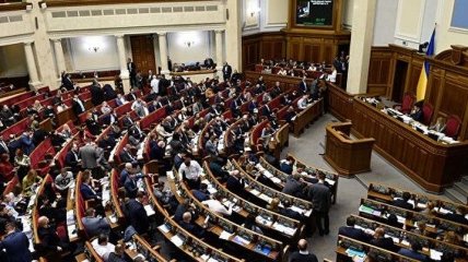 Депутаты ВР собирутся на внеочередное заседание для рассмотрения отставки Рябошапки