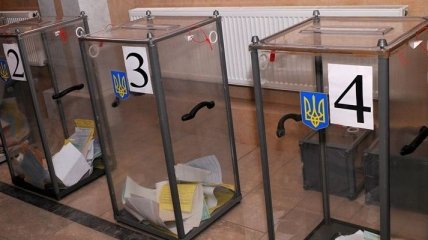На 16 декабря в Украине назначены внеочередные выборы