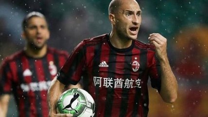 "Милан" собирается продать Палетту и Гомеса турецким клубам