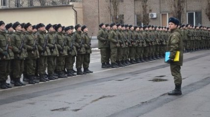 Порошенко подписал закон о новых правилах военной службы