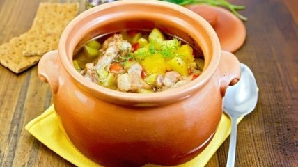 Картофель в горшочках с мясом