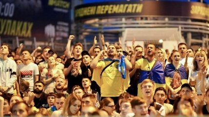Победа, которая нам так нужна: почему футбольный праздник в центре Киева важнее, чем мы думаем