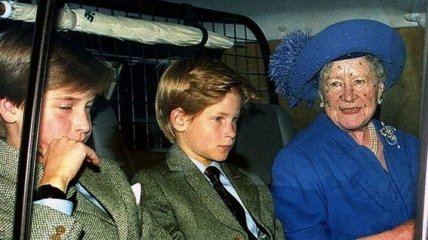 Мать королевы Елизаветы II не поровну разделила свое наследство между принцами Гарри и Уильямом: причина