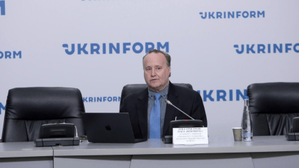 Дейл Армстронг