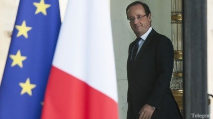Олланду "очень трудно" работать президентом