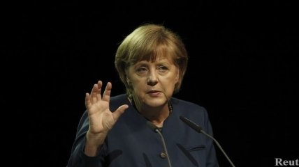 Меркель запланировала политконсультации с Луценко