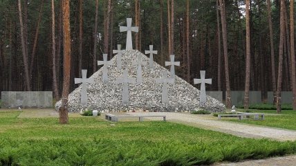 Мемориальное кладбище для военных будет обустроено под Киевом