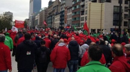 Около 100 тысяч человек вышли на акцию протеста в Брюсселе