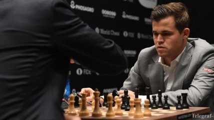 Шахматы. Финал ЧМ-2018: Карлсен и Каруана сыграли восьмую партию