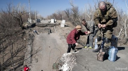 Экс-президент Украины с МККК обсуждал вопрос моста в Станице Луганской