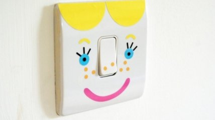 Веселые выключатели в детской комнате (ФОТО)