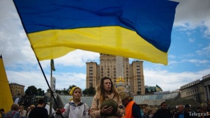 Украинцы за год стали лучше относиться к России