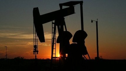 Нефть обвалилась до нового минимума