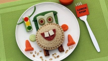 Герои мультфильмов на тарелке: готовим креативные завтраки для ребенка