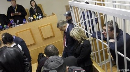 Луценко просит суд дополнить следствие документами и свидетелями
