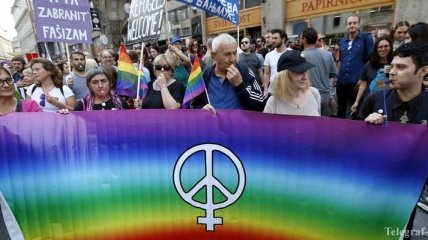 Столицей Боснии и Герцоговины впервые прошлись ЛГБТ-активисты (Фото)
