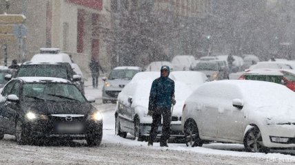 Сильный снегопад в Греции вызвал коллапс на дорогах
