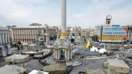 На Майдане новый конфликт и потасовка 