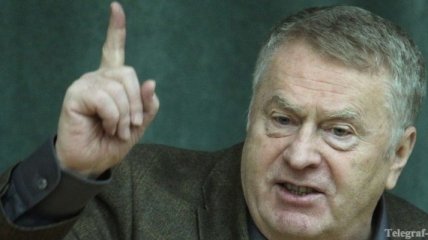 Жириновский считает, что в школах нужно запретить каблуки