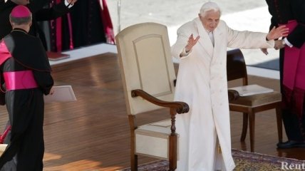 Сегодня Папа Римский Бенедикт XVI официально покидает пост