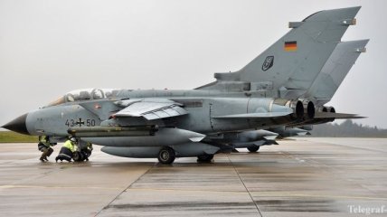 Германия отправила в Турцию еще четыре самолета для борьбы с "ИГ"