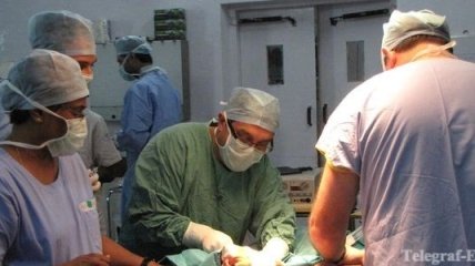 В США успешно прошла операция по пересадке обеих рук