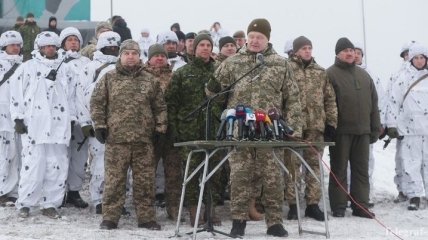 В Украине сегодня истекает срок военного положения