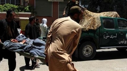 Смертник взорвал бомбу на похоронах в Афганистане, 12 погибших