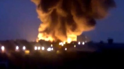 Летающие фонарики спровоцировали пожар под Бирмингемом (Видео)  