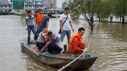 Жертвами наводнений в Китае стало близко 30 человек