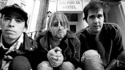 У Nirvana новый автор? ИИ написал песню для легендарной группы (Видео)