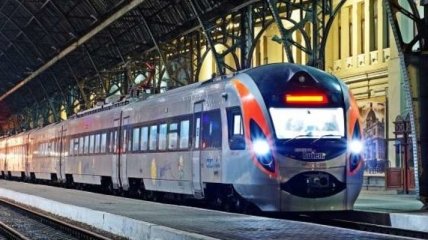  В Украине запустят новый поезд, который соединит три туристических региона