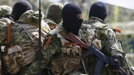 МВД: Террористы захватили прокуратуру в Луганской области
