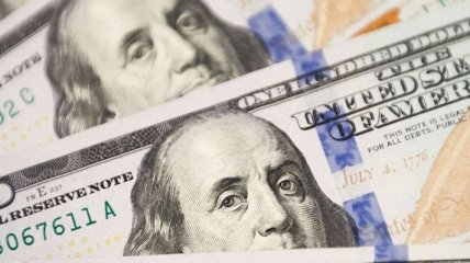 НБУ: В украинские банки начались поставки наличной валюты