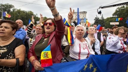 Протесты в Молдове: отставка главы Нацбанка
